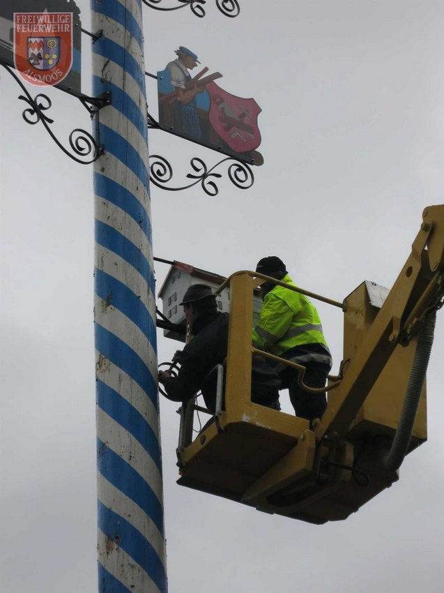 2017-05-08_maibaum_umlegen_001.jpg