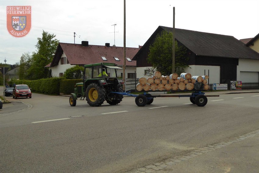 2017-05-09_maibaum_umlegen_072.jpg