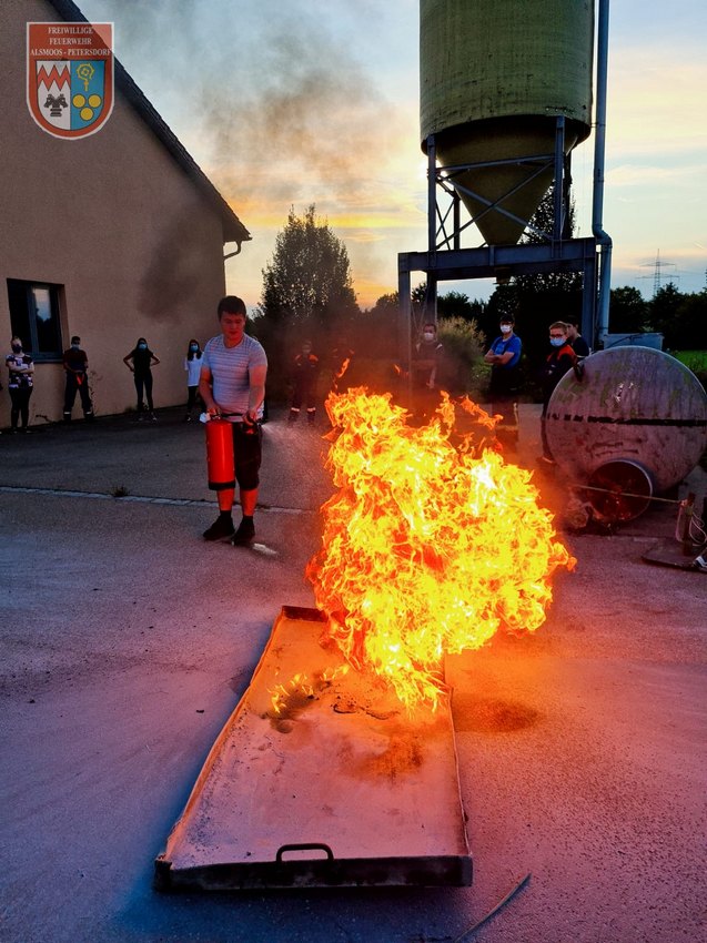 2020-09-16_jubenduebung_feuerloescher_010.jpg